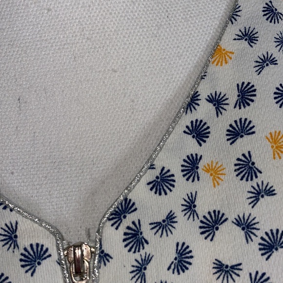 ARMAND THIERY WOMENS BLOUSE WITH SILVER TASSEL FRONT ZIPPER - Picture 9 of 15